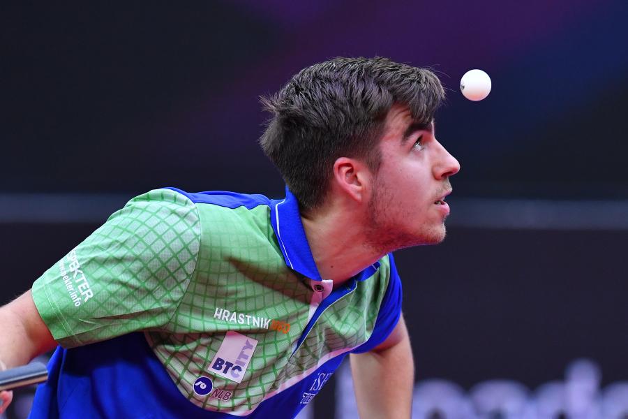 爆发出令人 爆发出令人